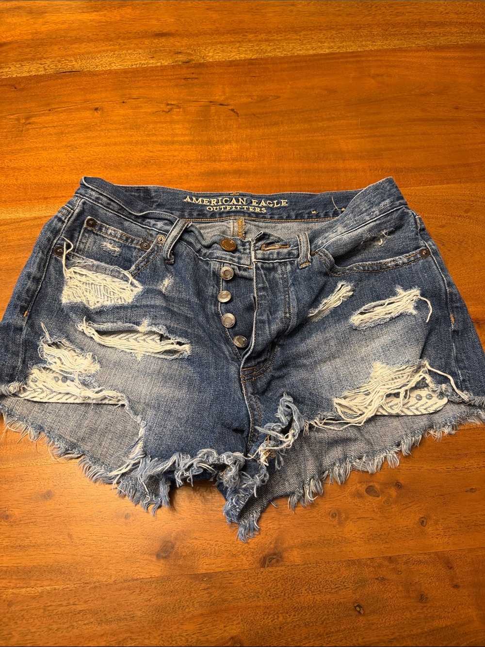 American Eagle Distressed vintage high-rise festival Shorts - Blue